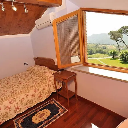 Sleeps 2 Pool Wifi * Morra