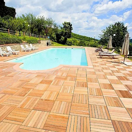 Villa Sleeps 2 Pool Wifi Morra